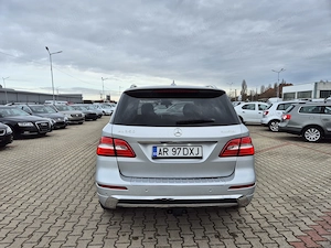 = MERCEDES ML350 AMG Aut. 4x4 3.0 T.Diesel Piele Navi Led 2015 = Inmatriculat = 28.500 e. = - imagine 8