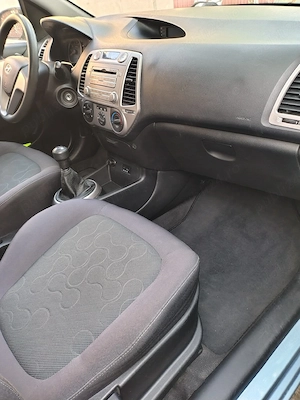 Hyundai i20  - imagine 6