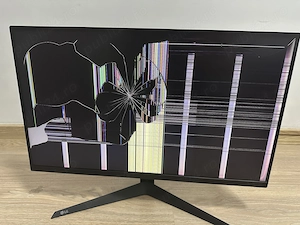 Monitor Gaming LG UltraGear 27"   Pentru piese   Defect