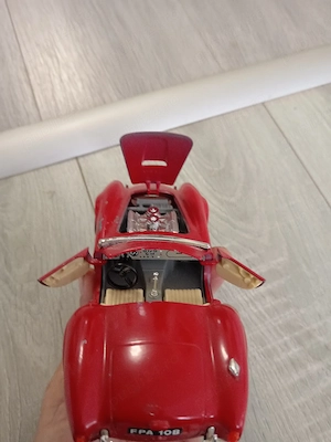 Macheta Cobra 1:24