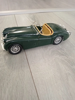 Macheta Jaguar 1:24