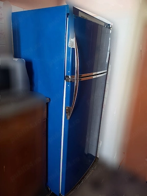 vand frigider cu congelator