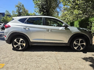 Hyundai Tucson 1.6 T-GDI Luxury - imagine 10