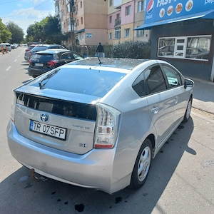 vand toyota prius - imagine 4