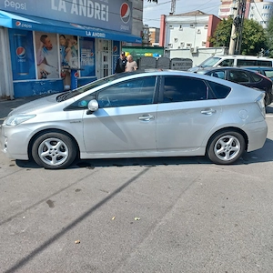vand toyota prius - imagine 8