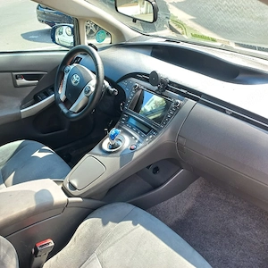 vand toyota prius - imagine 9