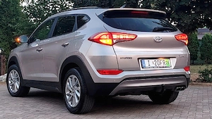 Hyundai Tucson 2.0  - imagine 8