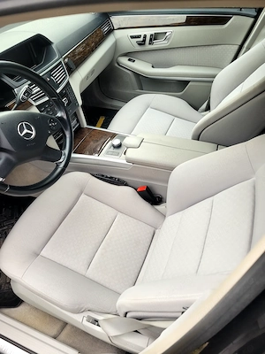 Mercedes-Benz E Class 220 CDI Elegance - imagine 8