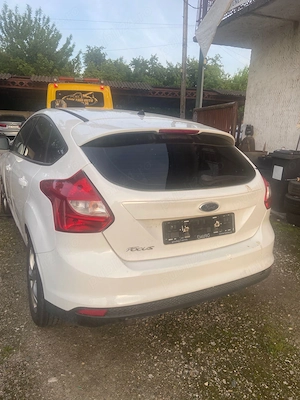 Dezmembrez Ford Focus
