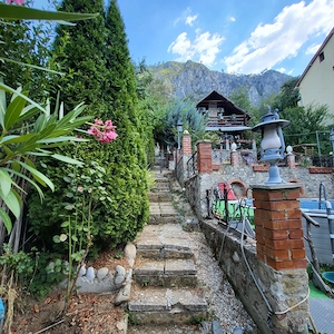Inchiriez INTEGRAL Cabană Rustică in Baile Herculane  - imagine 5