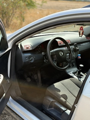 Vw Passat B6 2.0 TDI  - imagine 8