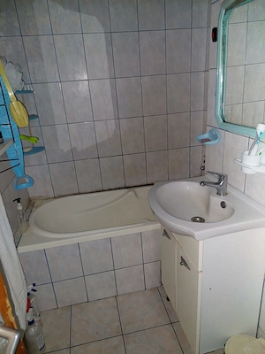 Vand garsoniera confort 1, decomandata, et 1 10 - imagine 4