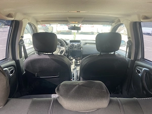 Vând Dacia Duster 4x4, diesel1.5, an 2017 - imagine 9