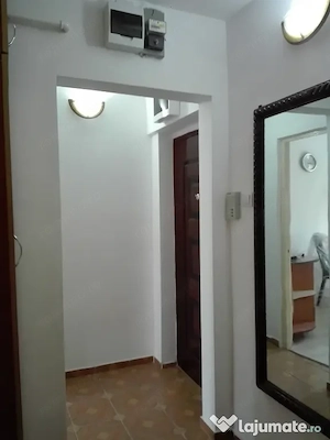 Ofer chirie in apartament - imagine 4