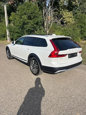 Volvo V90 Cross Country D5 AWD 235 CP - imagine 5
