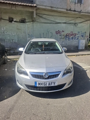 opel   vauxhall  astra j  anglia volan dreapta - imagine 2