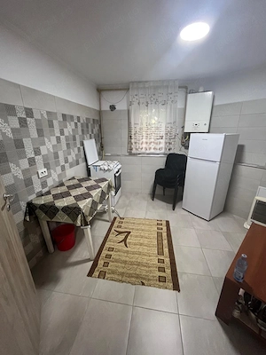 Apartament 2 camere, renovat recent   zonă centrală Alexandria - imagine 6