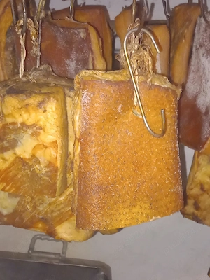Slănină afumată de vânzare 