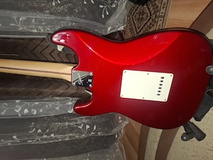 Chitară  electrica  Fender  stratocaster