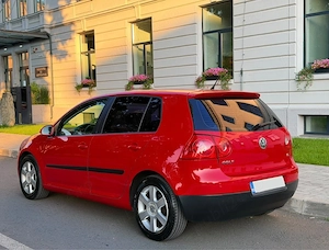 Golf 5 exemplar 1.6 MPI An 2007 investiti de peste 2000  - imagine 4