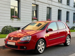 Golf 5 exemplar 1.6 MPI An 2007 investiti de peste 2000  - imagine 5
