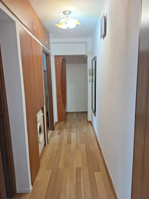 Inchiriez apartament 2 camere  mobilat si utilat PLOIESTI  zona Mihai Bravu,  banca ING  piata - imagine 3