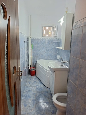Inchiriez apartament 2 camere  mobilat si utilat PLOIESTI  zona Mihai Bravu,  banca ING  piata - imagine 4