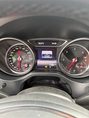 Vand mercedes GLA 200D 4MATIC - imagine 3