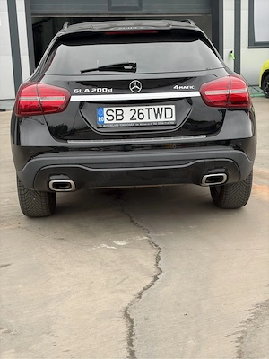 Vand mercedes GLA 200D 4MATIC - imagine 4