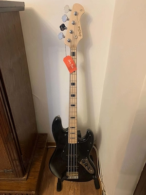 chitara bass Harley Benton + amplificator Harley benton hb-40b noi noute , nefolosite