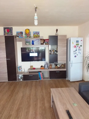 Se oferă spre închiriere apartament confortabil,curat,cu absolut toate dotările necesare. - imagine 4