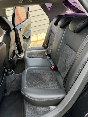 SEAT Ibiza 1.9 TDI 105 CP, 2009, 5 uși, Piele + Alcantara, Climatronic - imagine 8