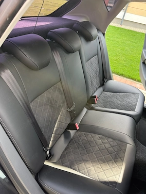 SEAT Ibiza 1.9 TDI 105 CP, 2009, 5 uși, Piele + Alcantara, Climatronic - imagine 7