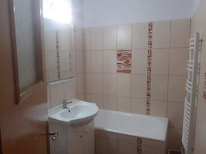 Inchiriez apartament 2 camere pe perioada indelungata - imagine 3