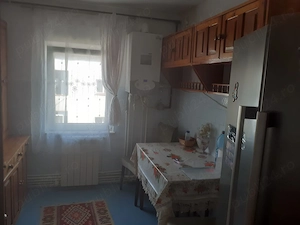 Inchiriez apartament 2 camere pe perioada indelungata - imagine 5