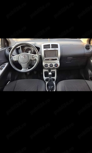 Toyota Urban Cruiser1.3 benzină an 2010 176000 km stare impecabilă proprietar - imagine 4