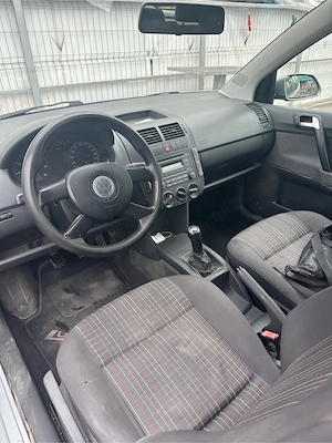VW Polo 1.2 Benzina 2006  - imagine 2