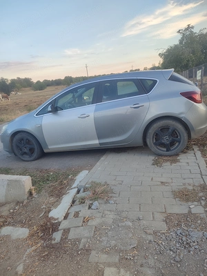 Vând Opel astraJ - imagine 5