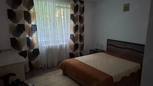 Inchiriez apartament 2 camere str Oituz , lingă liceul Economic. - imagine 1