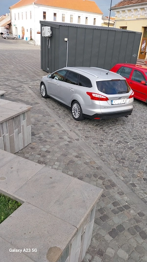 Ford focus 2011 - imagine 2