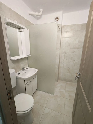 inchiriez apartament cu 2 dormitoare plus living - imagine 2