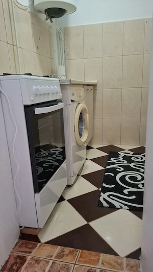 Inchiriez apartament 2 camere str Oituz , lingă liceul Economic. - imagine 8