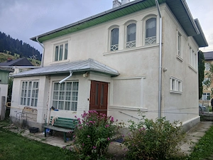 Casa si teren de vanzare in Campulung Moldovenesc - imagine 3
