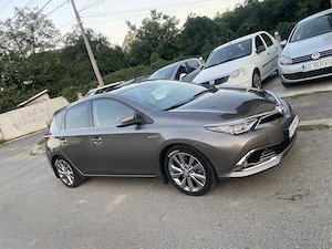 Toyota Auris Hybrid - imagine 2