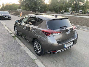 Toyota Auris Hybrid - imagine 3