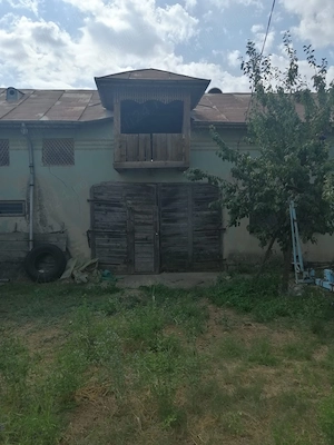 Teren intravilan 3.500 mp, 33 m deschidere la stradă, cu casă și put forat   Amărăștii de Jos, Dolj - imagine 2