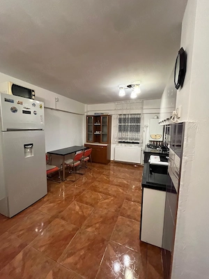 inchiriez apartament 2 camere decomandate in Obcini - imagine 9