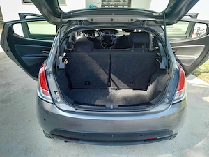 Vând lancia ypsilon an 2013 - imagine 3