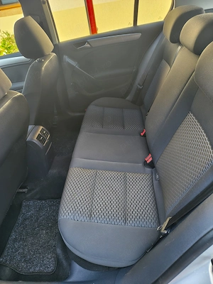 Volkswagen Golf 6, an 2013, 1.6 TDI Bluemotion - imagine 5