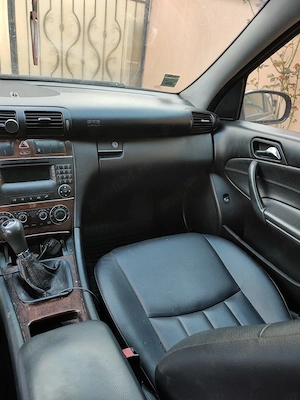 Mercedes Benz C220 CDI - imagine 6
